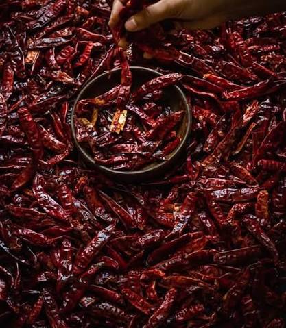 Kashmiri Chilli Sabut (Whole Kashmiri Red Chilli) – image 2