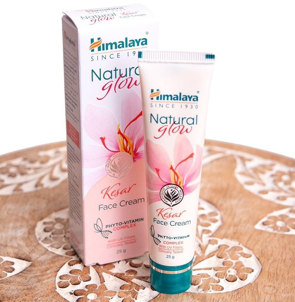 Himalaya Natural Glow Kesar Face Cream – 25 g – image 2